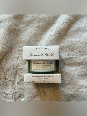 NWT Earth Harbor Mermaid Milk Nutrient Glow Moisturizer